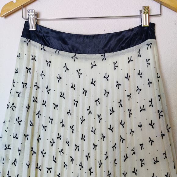 Vtg Pleated Chiffon Cream Black Ribbon Print A-Line Skirt Small Preppy Coquette - Picture 3 of 11